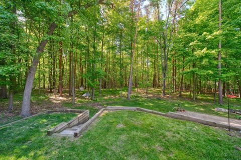 Tiny photo for 712 Glen Oak Drive, Unknown, MI 48158 (MLS # 55026024988)