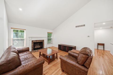 Tiny photo for 712 Glen Oak Drive, Unknown, MI 48158 (MLS # 55026024988)