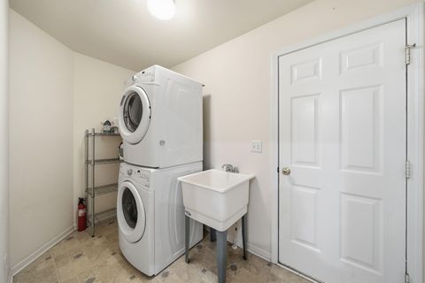 Tiny photo for 712 Glen Oak Drive, Unknown, MI 48158 (MLS # 55026024988)