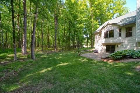 Tiny photo for 712 Glen Oak Drive, Unknown, MI 48158 (MLS # 55026024988)