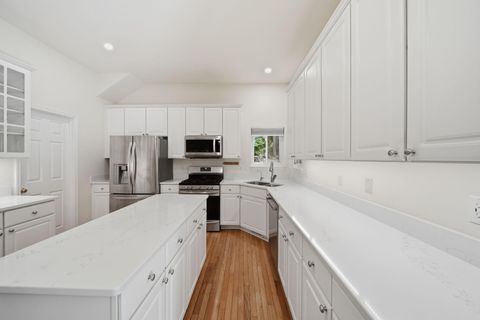 Tiny photo for 712 Glen Oak Drive, Unknown, MI 48158 (MLS # 55026024988)