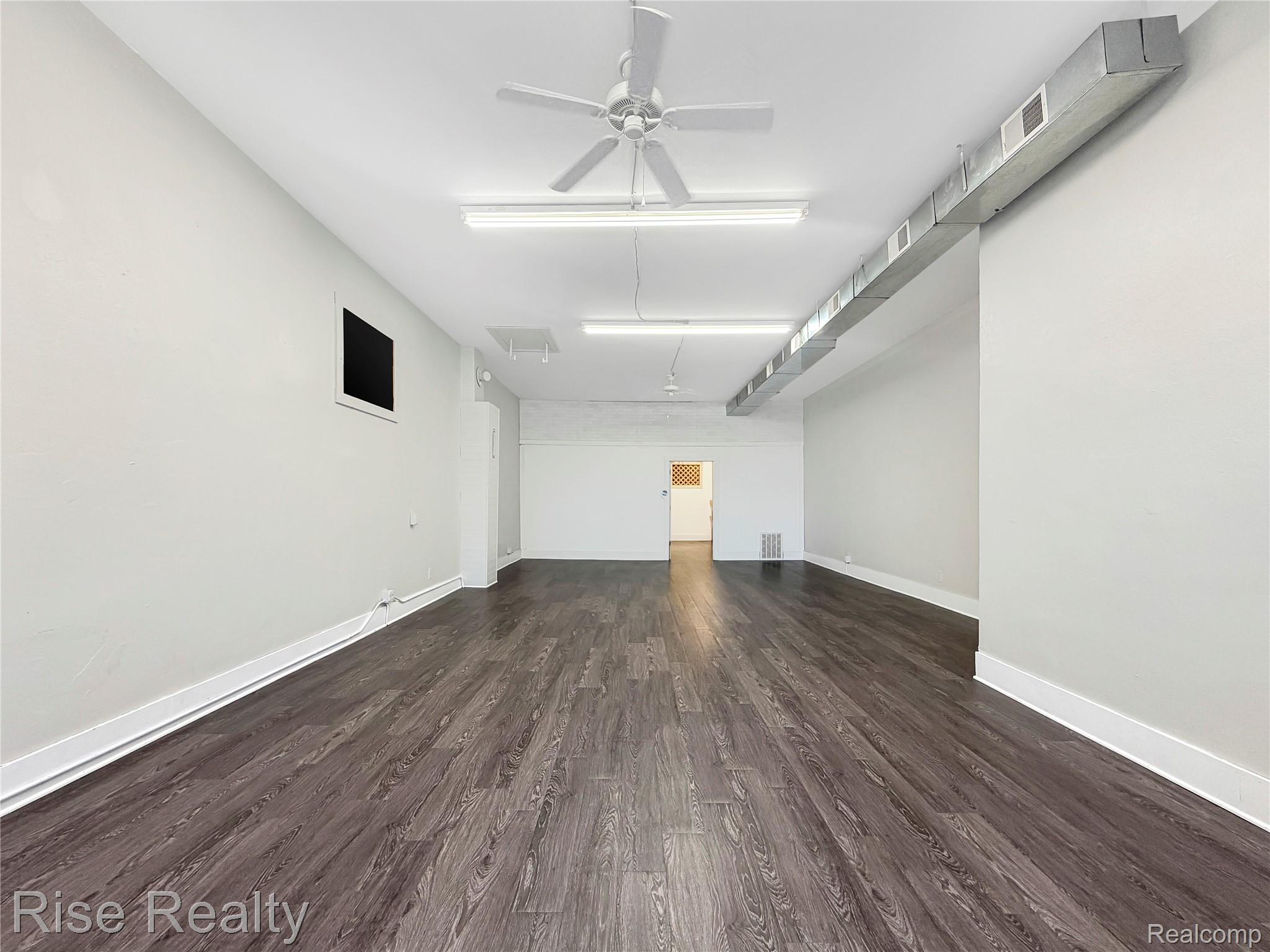 3366 S Saginaw Street