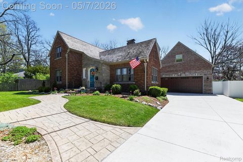 123 Riddle Street Howell City MI 48843