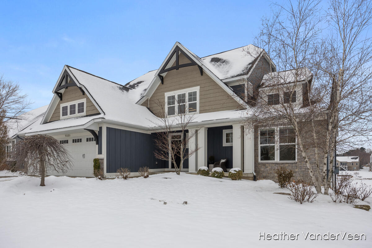 7221 Rosie Shores Drive SW