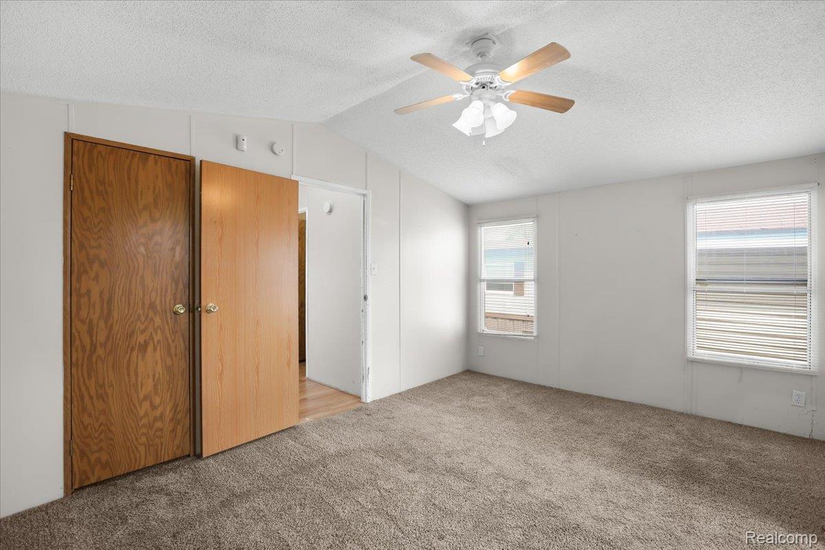 Clinton Charter Township, Michigan 48038, United States, 3 Bedrooms Bedrooms, ,2 BathroomsBathrooms,Residential,Active,167511