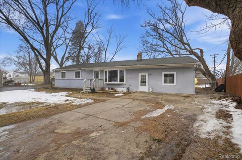 6360 Manson Drive Waterford Charter Township MI 48329