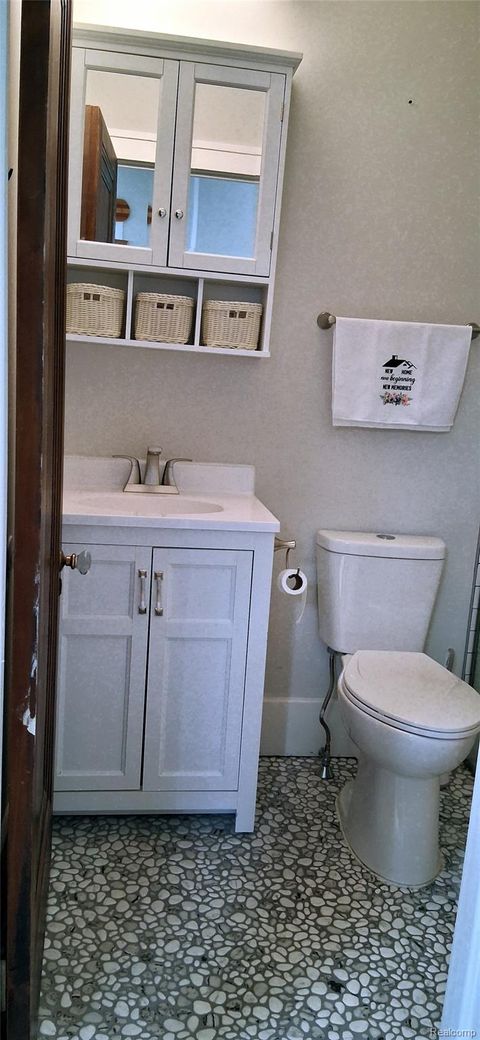 Tiny photo for 160 Chippewa Road, Pontiac City, MI 48341 (MLS # 20261021686)