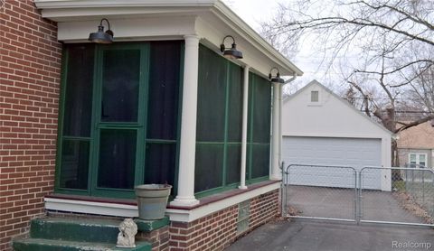 Tiny photo for 160 Chippewa Road, Pontiac City, MI 48341 (MLS # 20261021686)