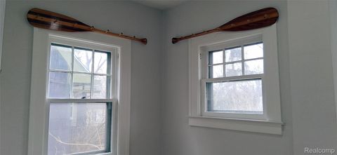 Tiny photo for 160 Chippewa Road, Pontiac City, MI 48341 (MLS # 20261021686)