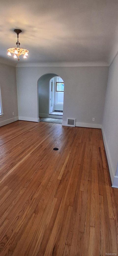 Tiny photo for 160 Chippewa Road, Pontiac City, MI 48341 (MLS # 20261021686)