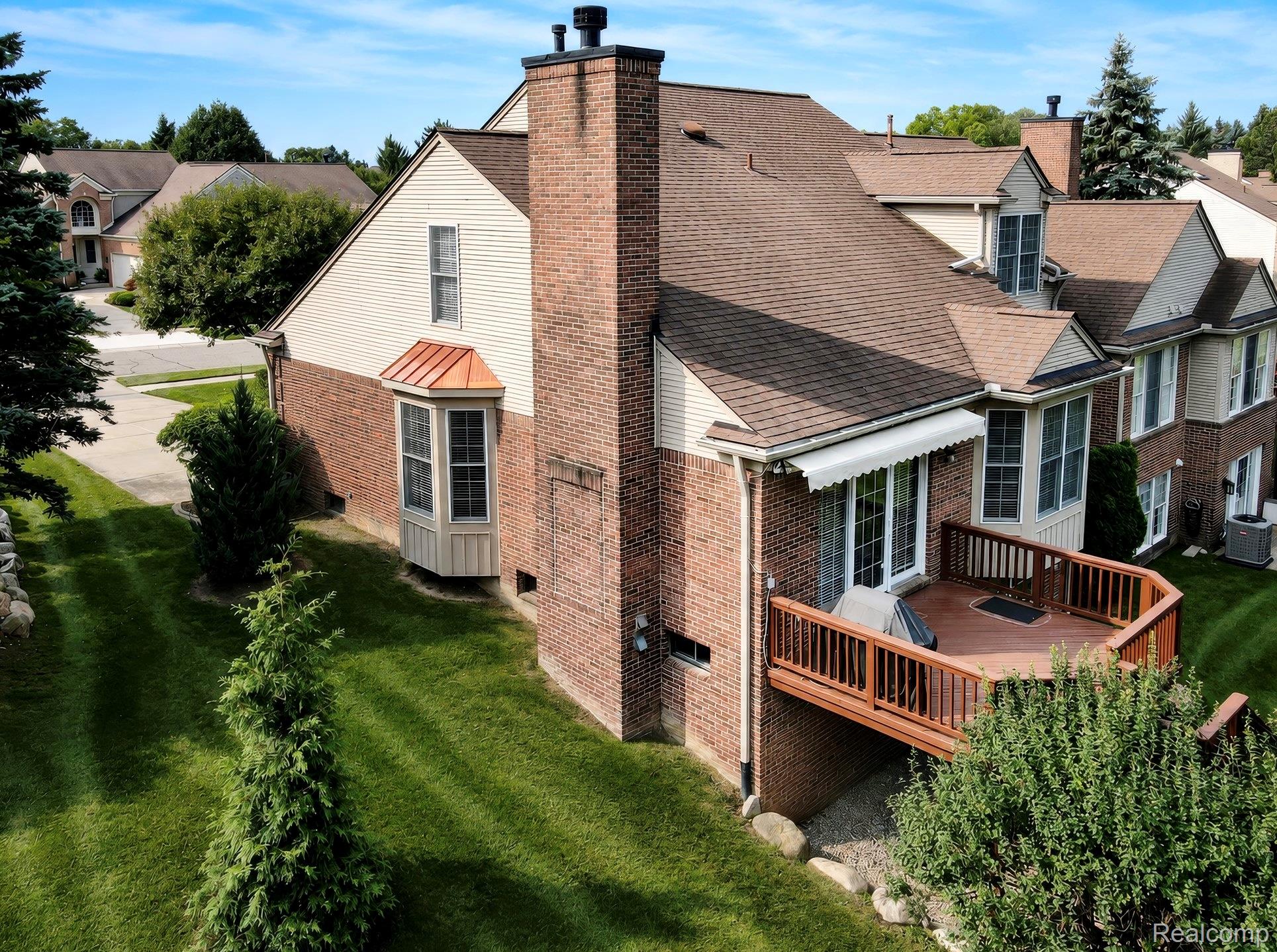 1627 Boulder Court