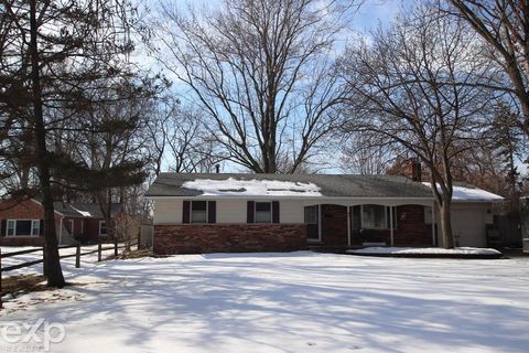 Tiny photo for 60 Riverside Drive, Mt Clemens City, MI 48043 (MLS # 58050199718)
