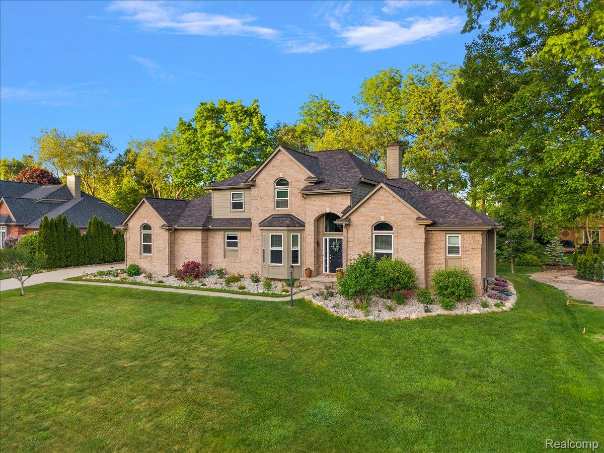 5768 Bellshire Lane