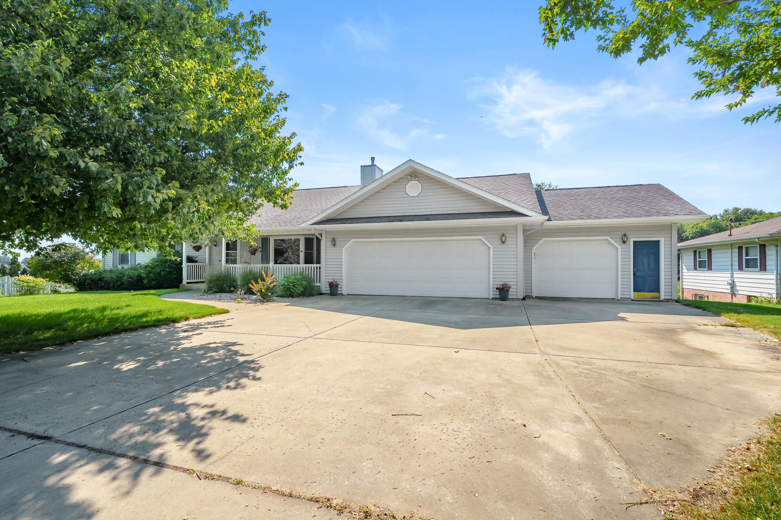 12085 W Indian Lake Drive