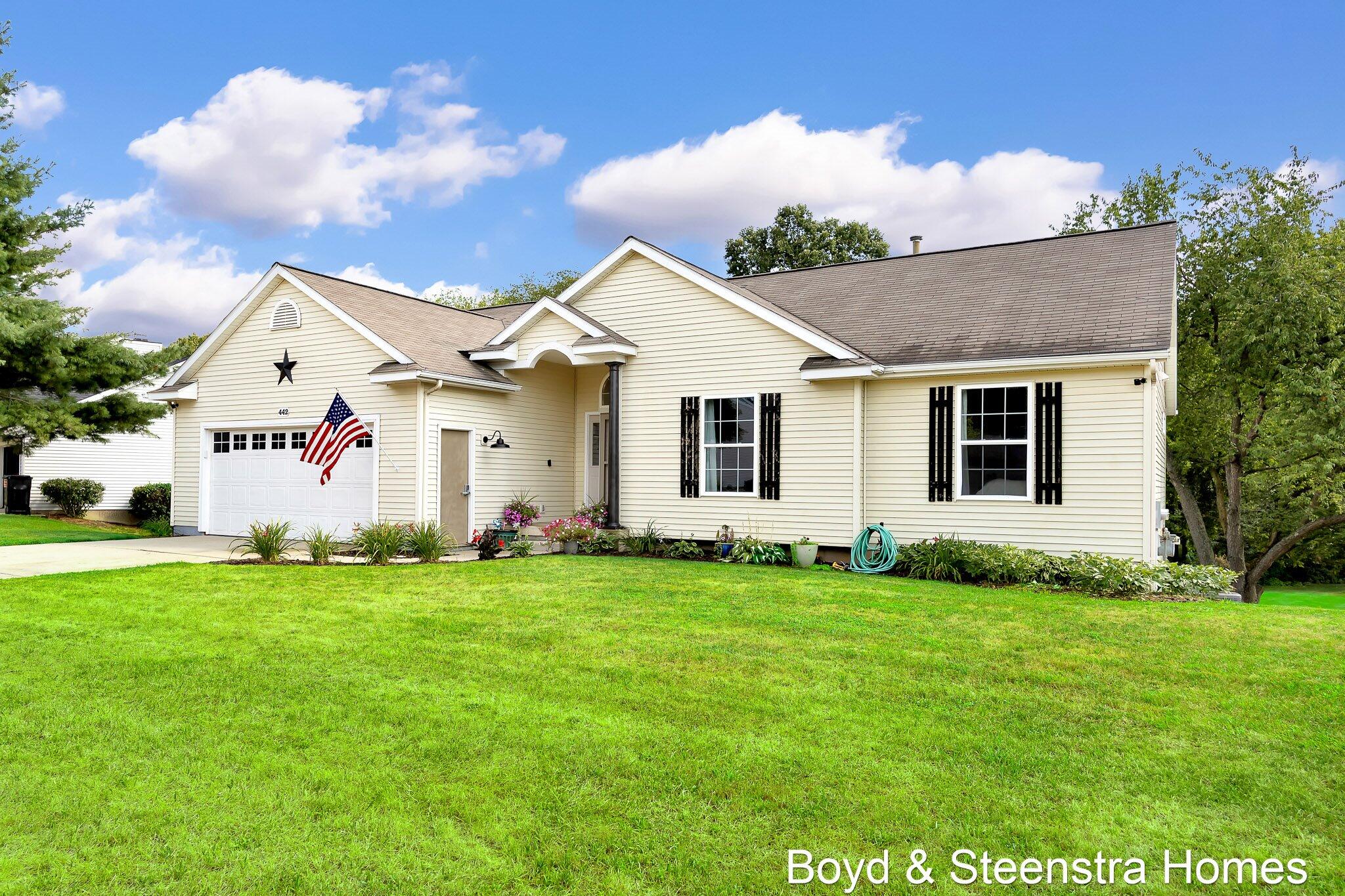 442 Shaw Estates Drive NE