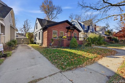 1781 Brys Drive Grosse Pointe Woods City MI 48236