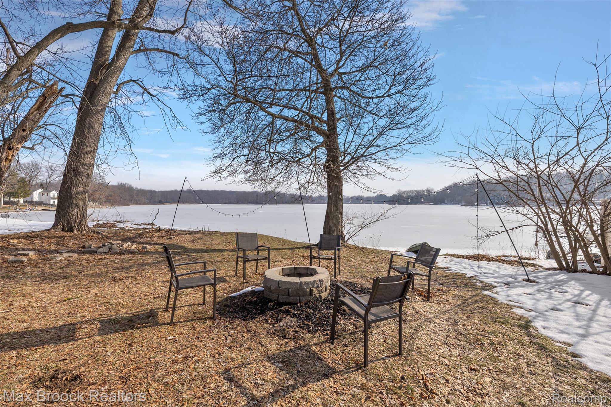 2940 Steeple Hill Road