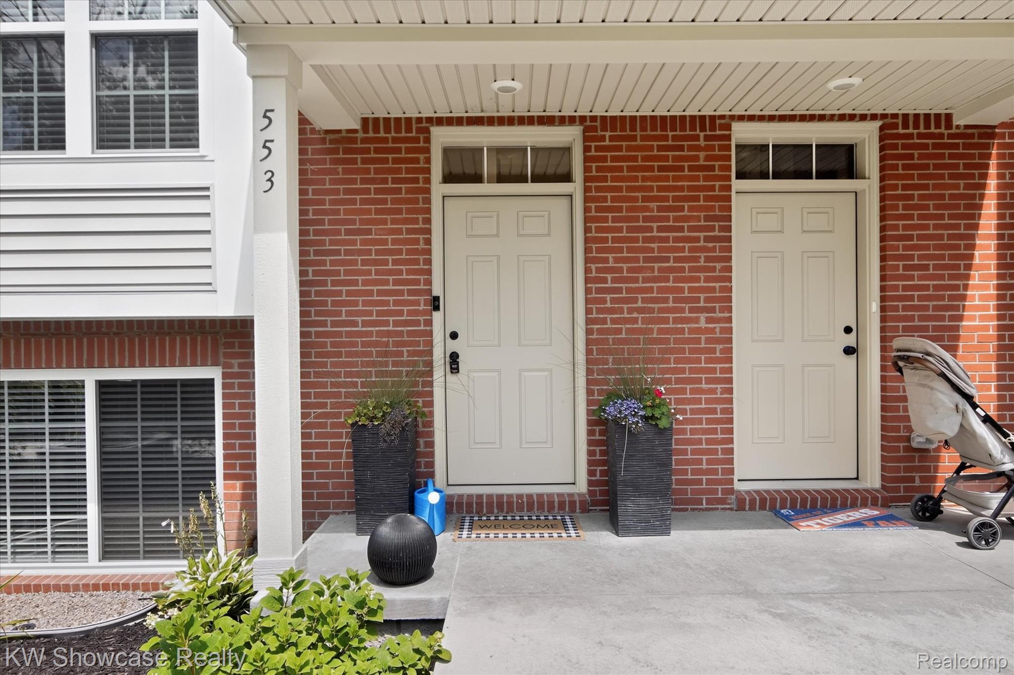 553 Village Lane