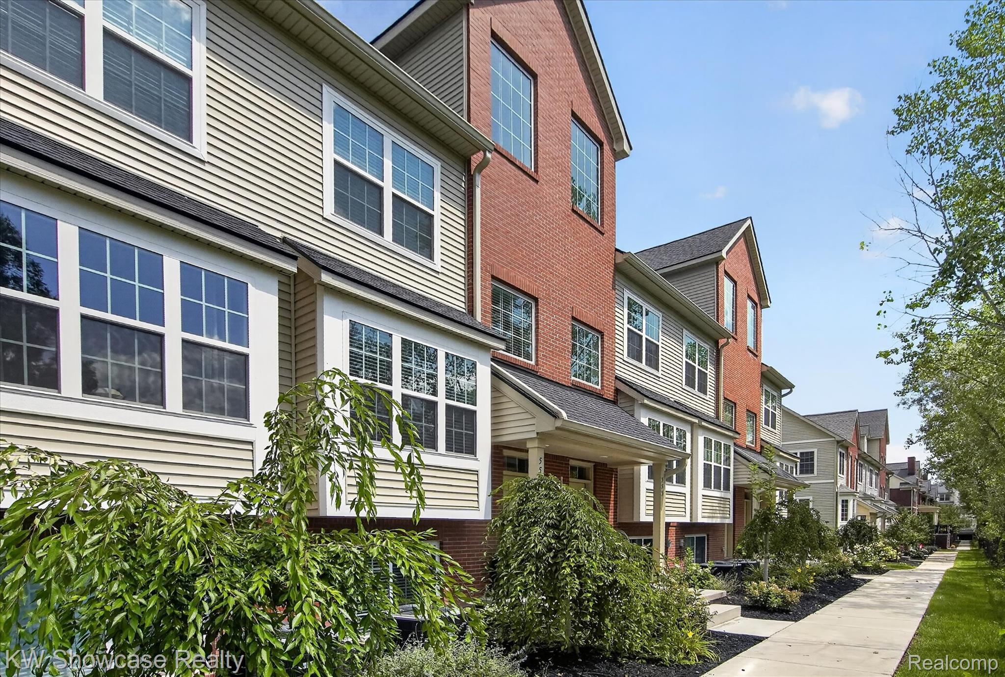 553 Village Lane