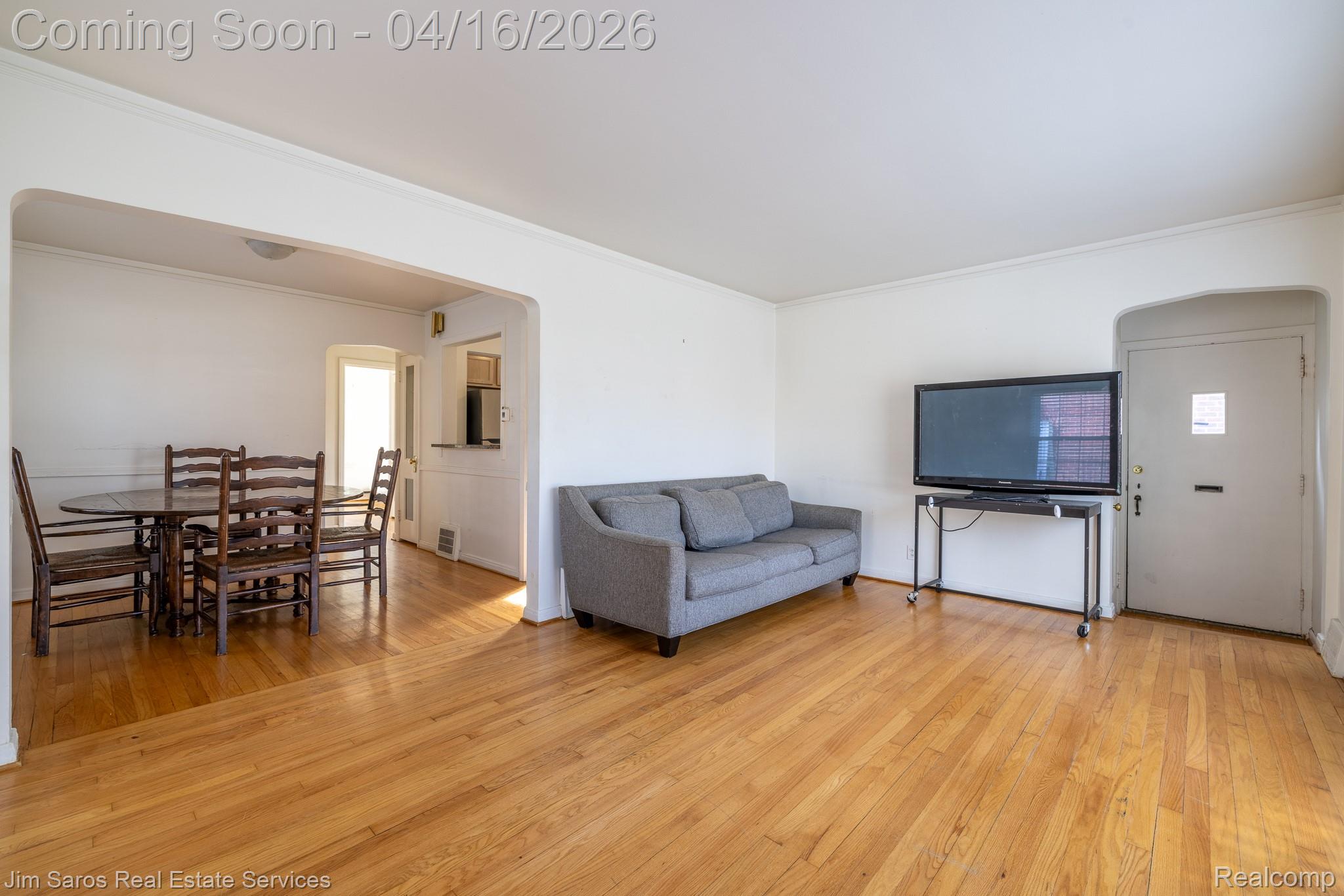 1423 Hollywood Avenue