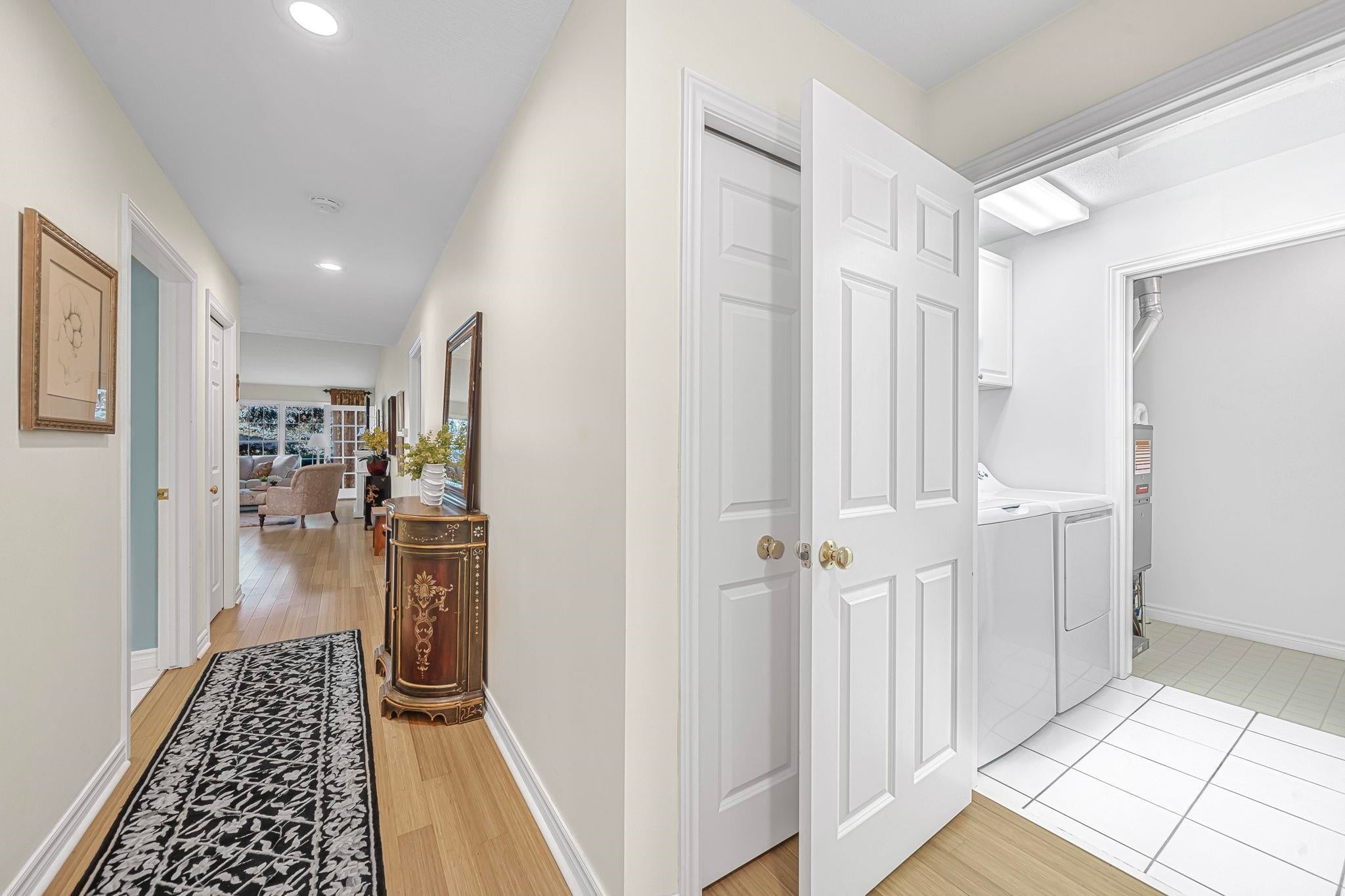 608 Meadowview Lane