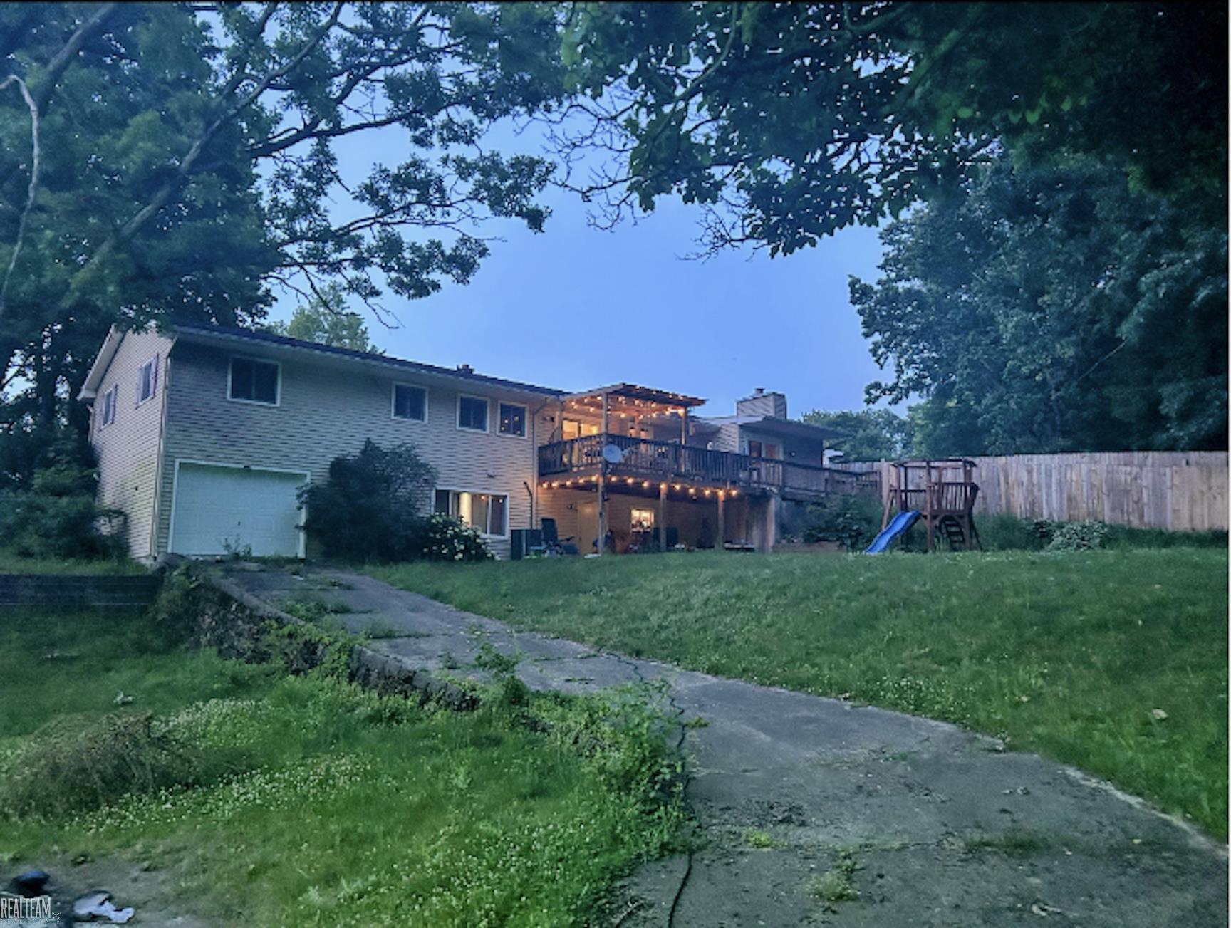 228 Indian Road