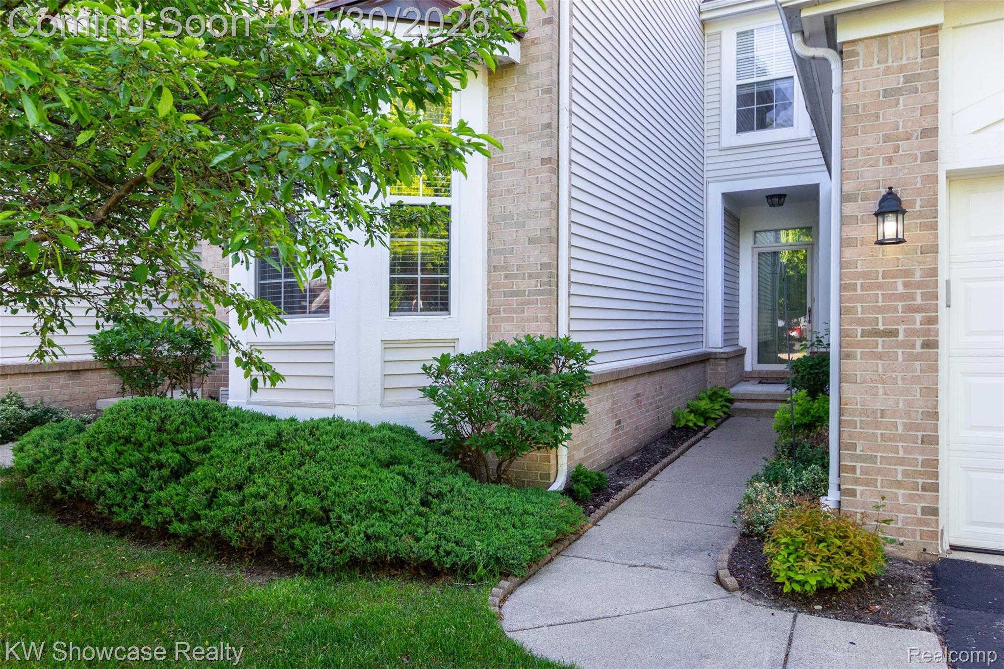 5726 Pinecroft Court 44