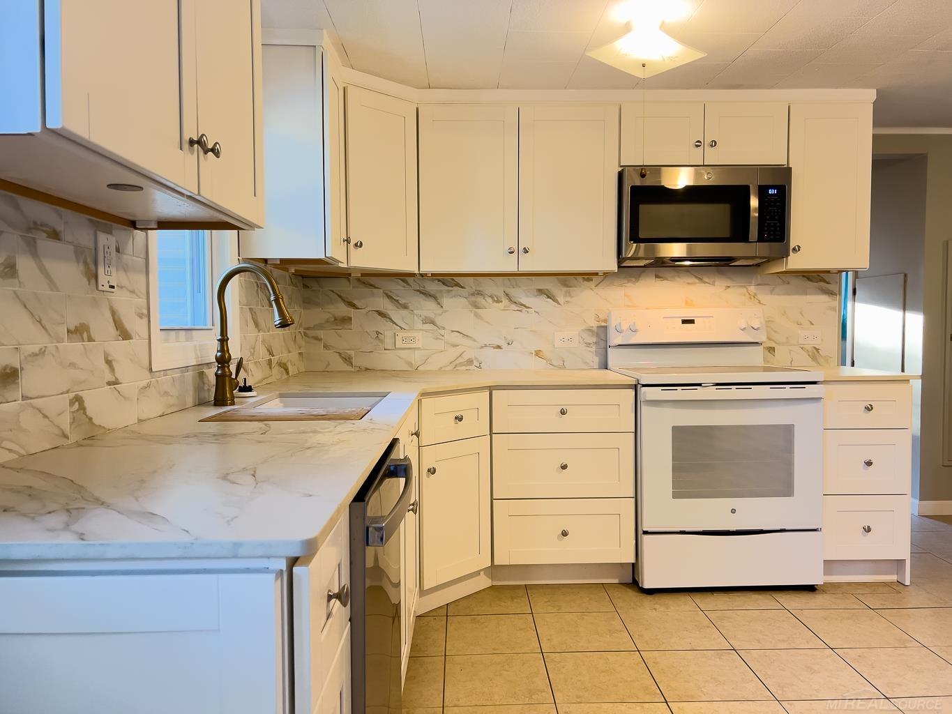 1123 Radov Drive