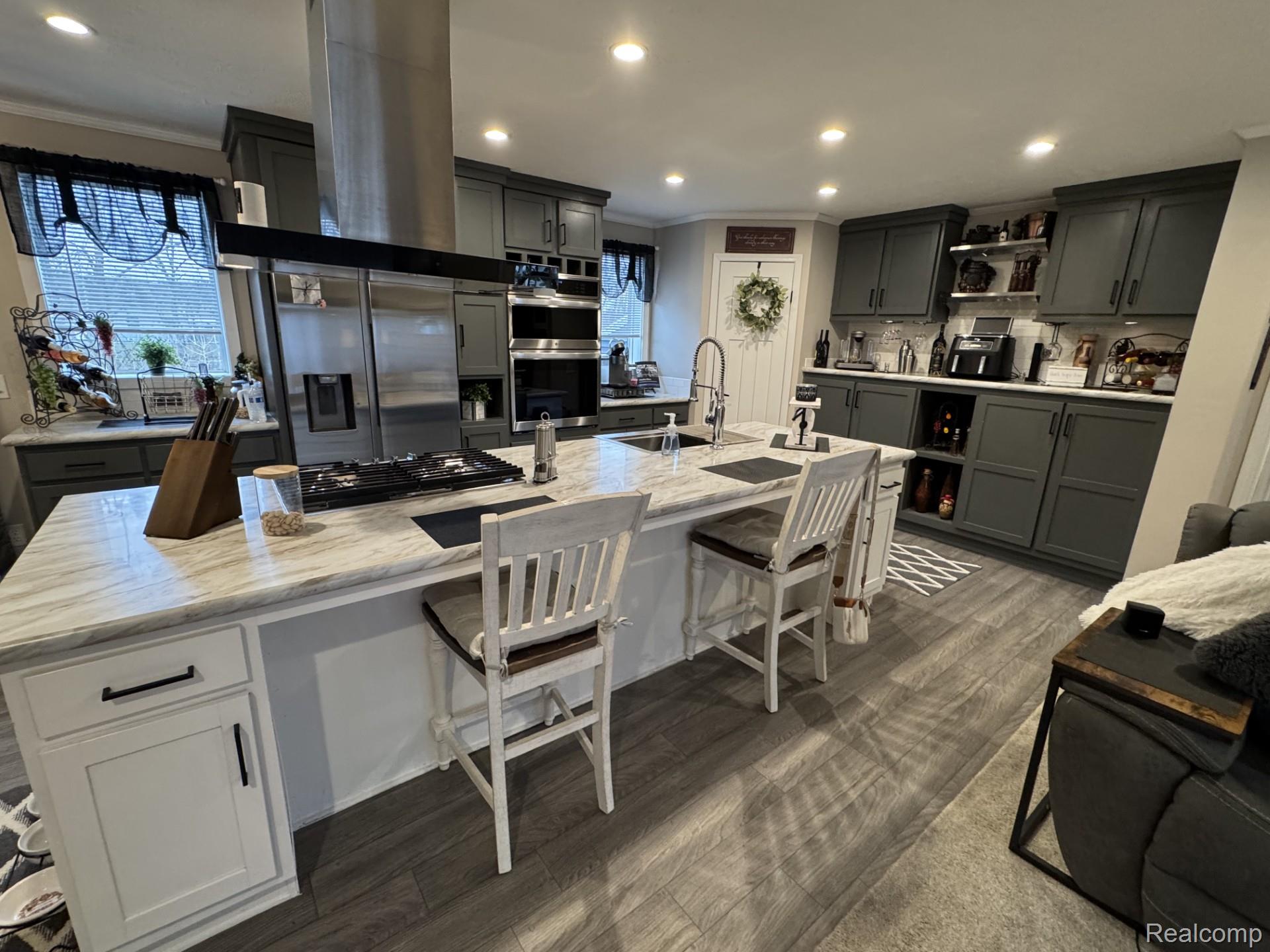 6450 Prince Boulevard