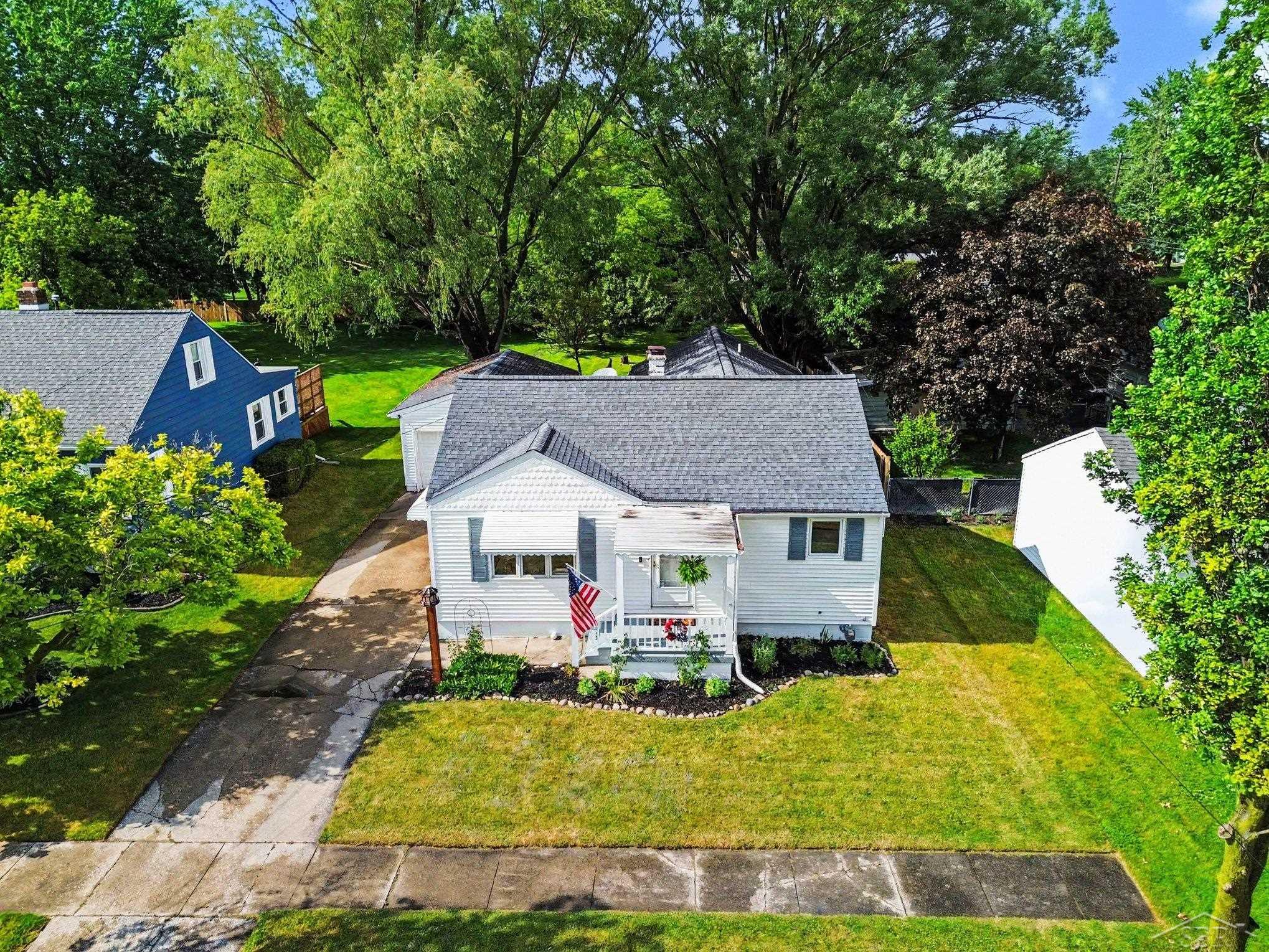 309 E Jeanette Street