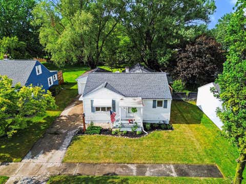 Tiny photo for 309 E Jeanette Street, Bay City City, MI 48706 (MLS # 61050211112)