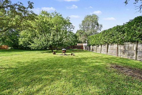 Tiny photo for 309 E Jeanette Street, Bay City City, MI 48706 (MLS # 61050211112)
