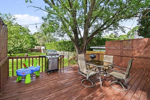 Tiny photo for 309 E Jeanette Street, Bay City City, MI 48706 (MLS # 61050211112)