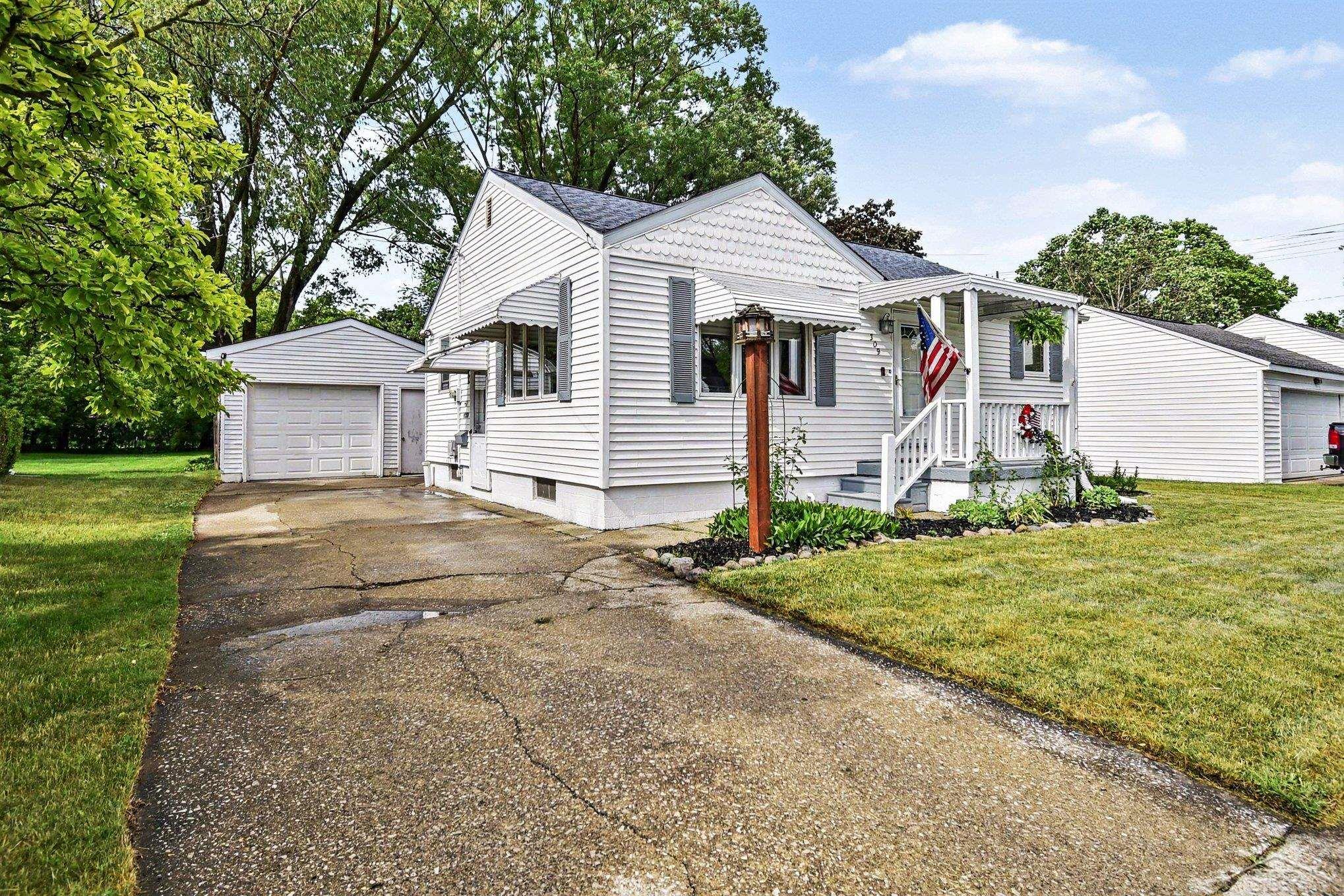 309 E Jeanette Street