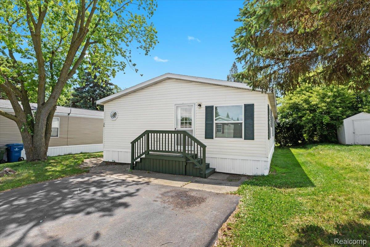 26 Hummingbird Drive