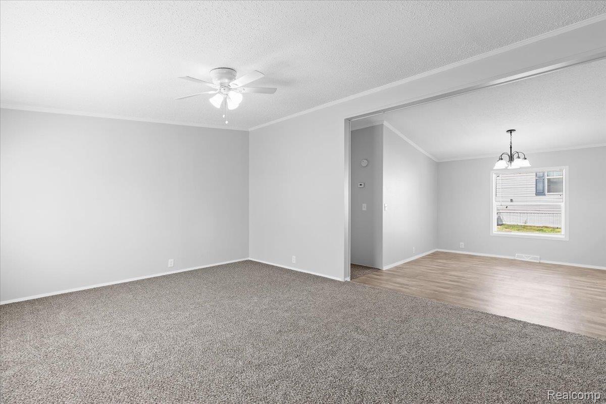 Orion Charter Township, Michigan 48359, United States, 3 Bedrooms Bedrooms, ,2 BathroomsBathrooms,Residential,Active,179188