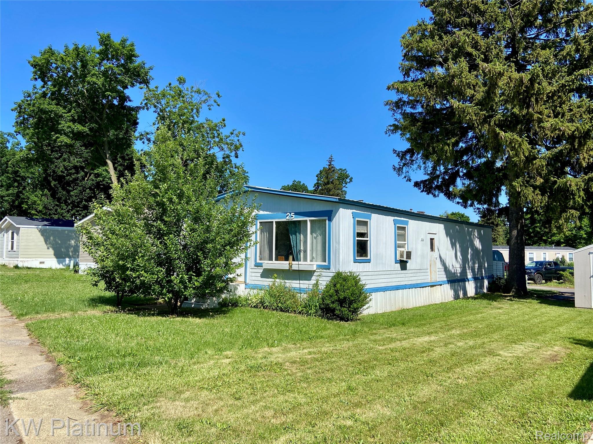25 CANARY HILL