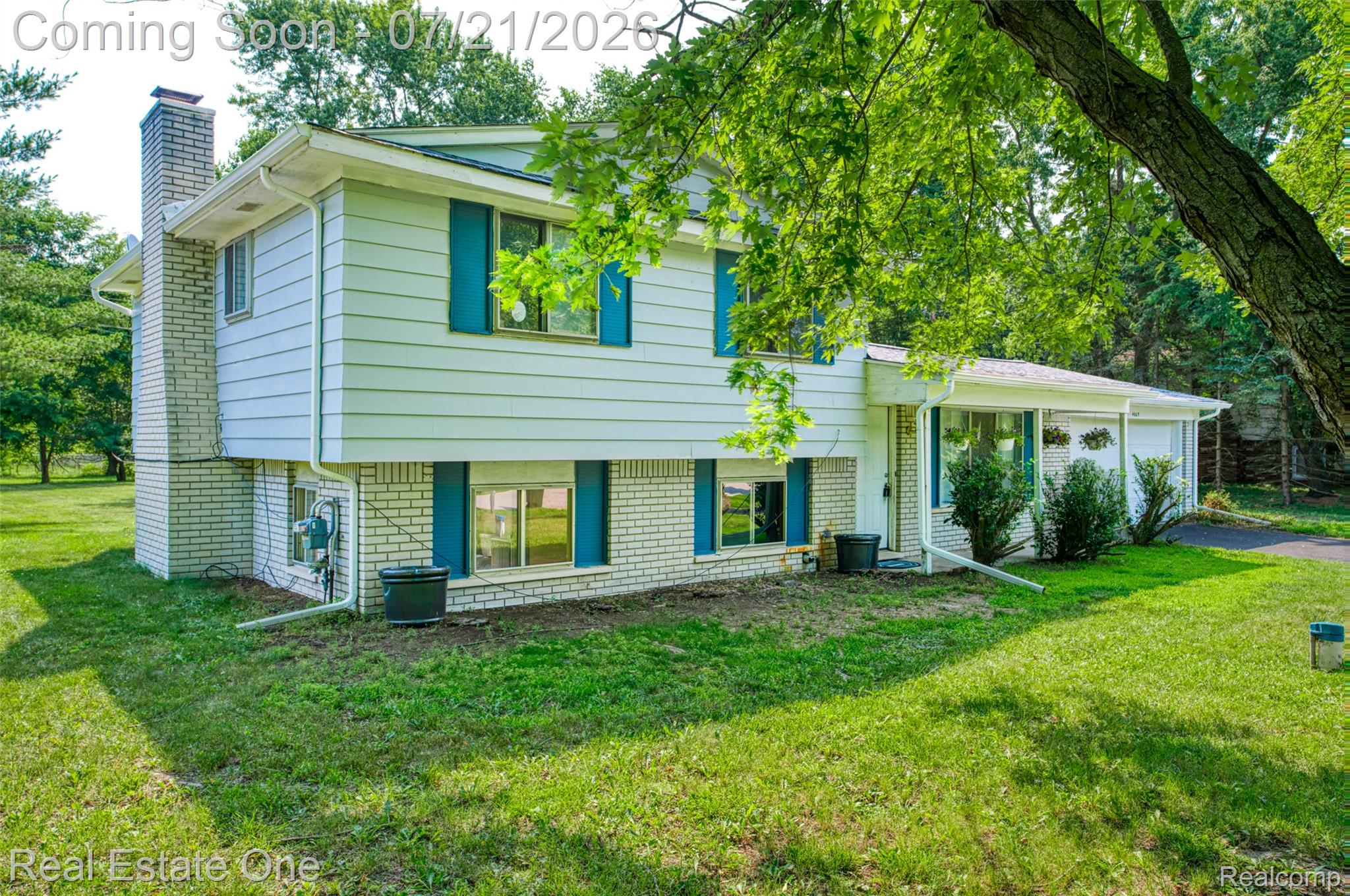 4069 Village Square