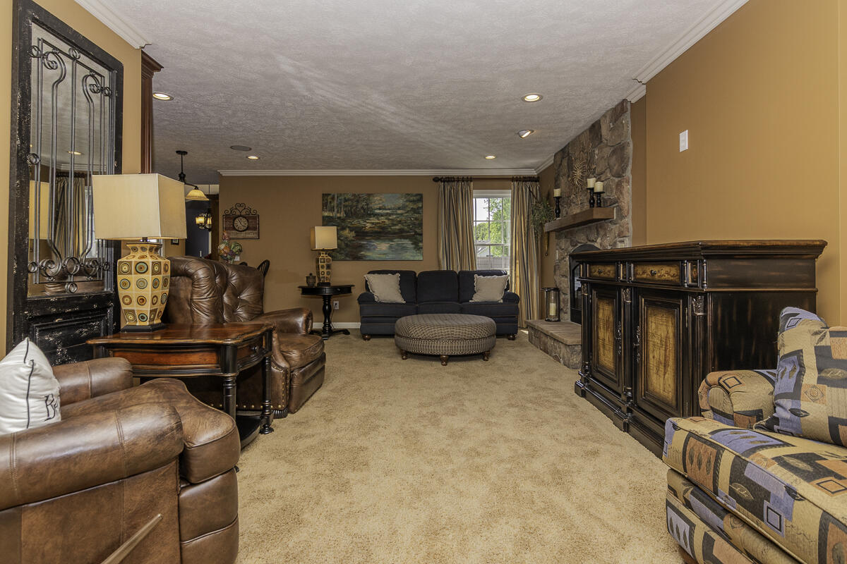 47679 Woodfield Circle