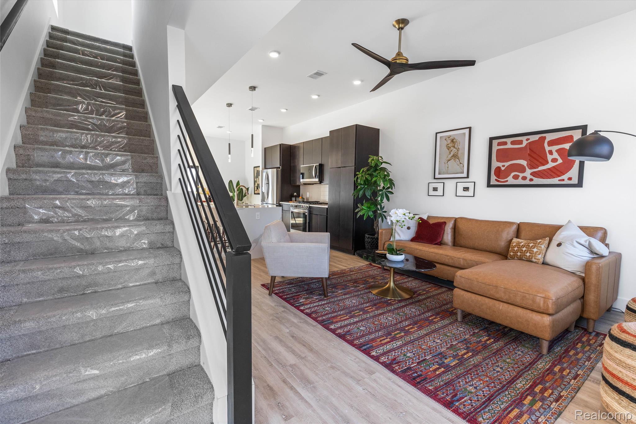 Detroit City Wayne, Michigan 48206, United States, 2 Bedrooms Bedrooms, ,3 BathroomsBathrooms,Residential,Active,103733