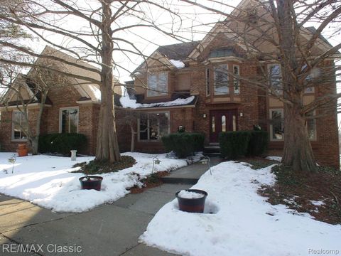 13507 Westbrook Road Plymouth City MI 48170