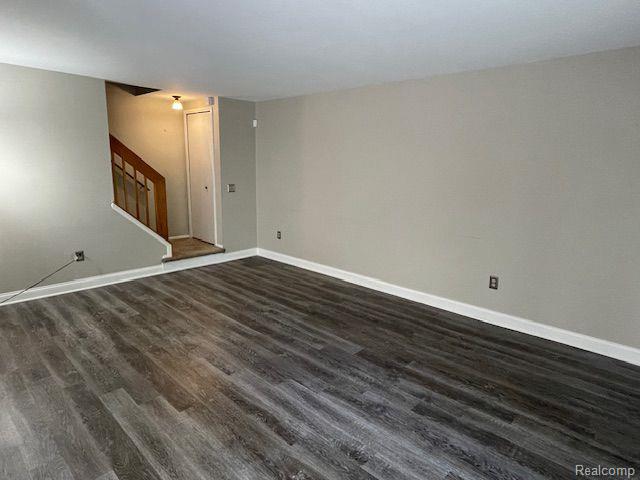 3181 HIDDEN RIDGE Drive