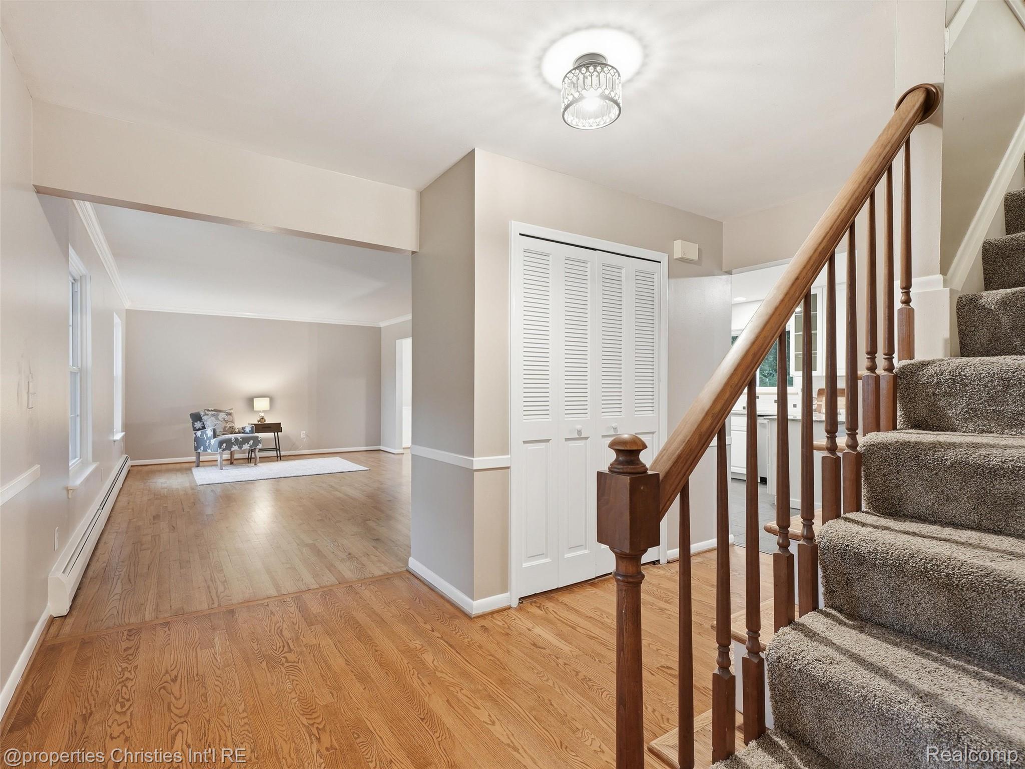 3695 Tyrconnel Court