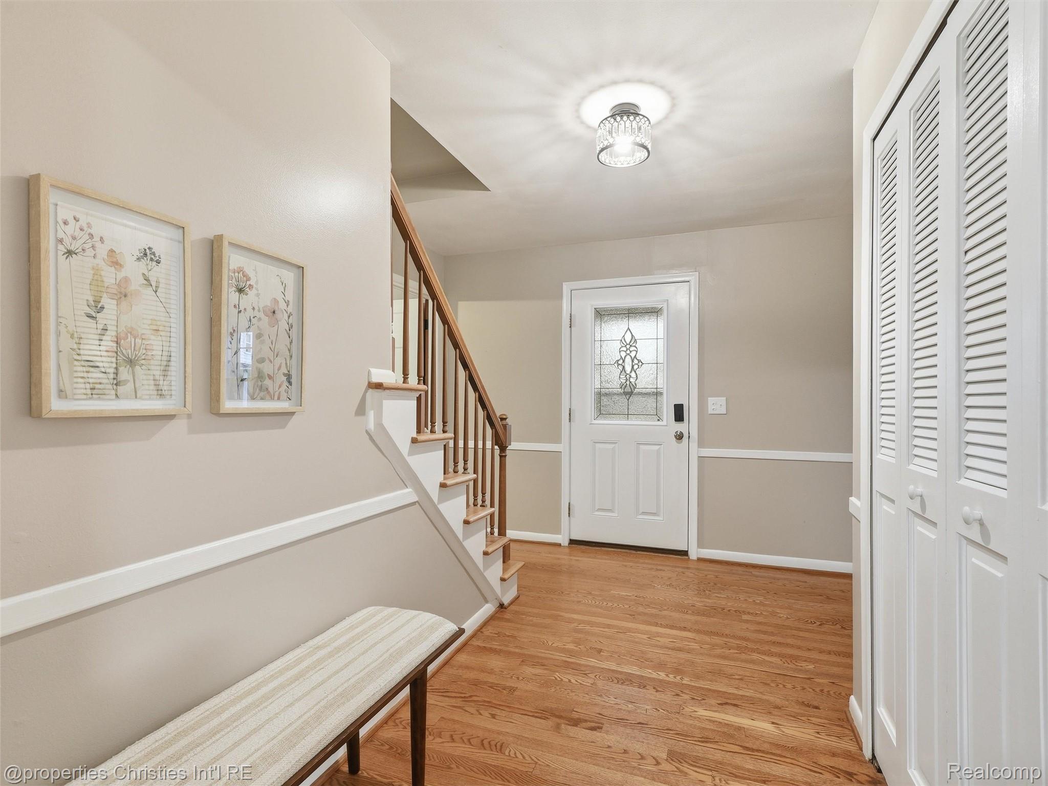 3695 Tyrconnel Court