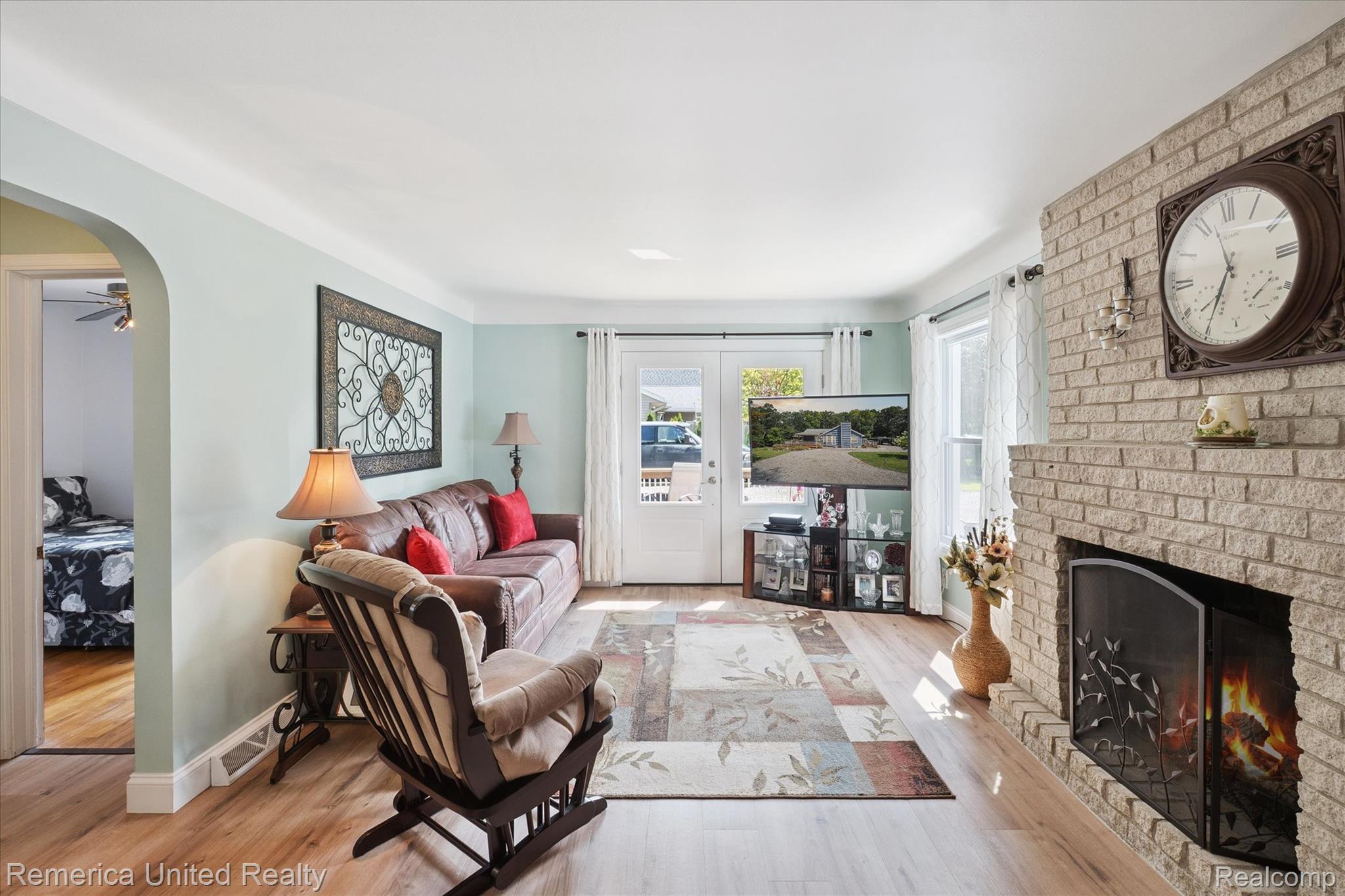 3230 Granda Vista Drive