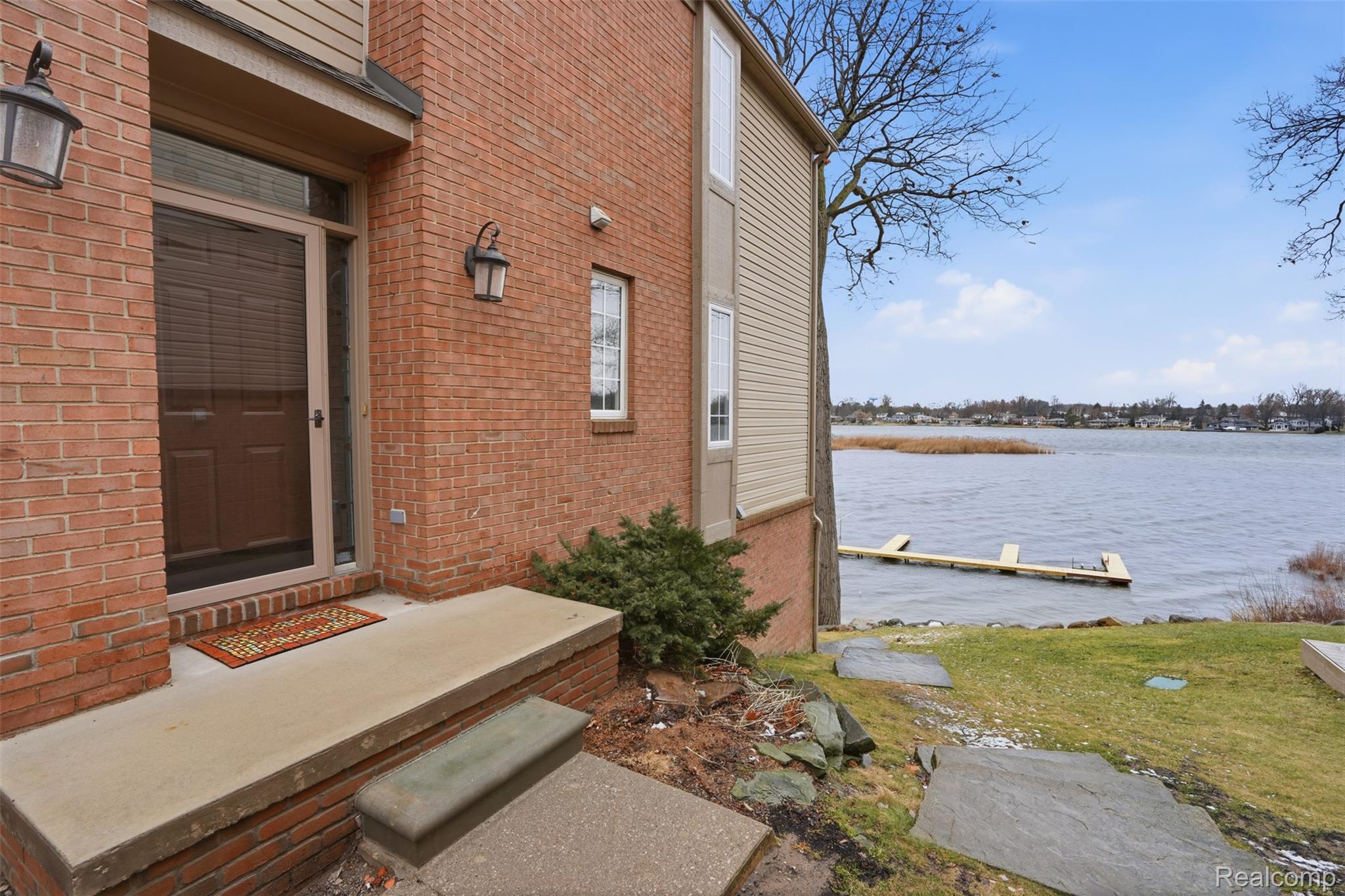 3106 Bay Front Court