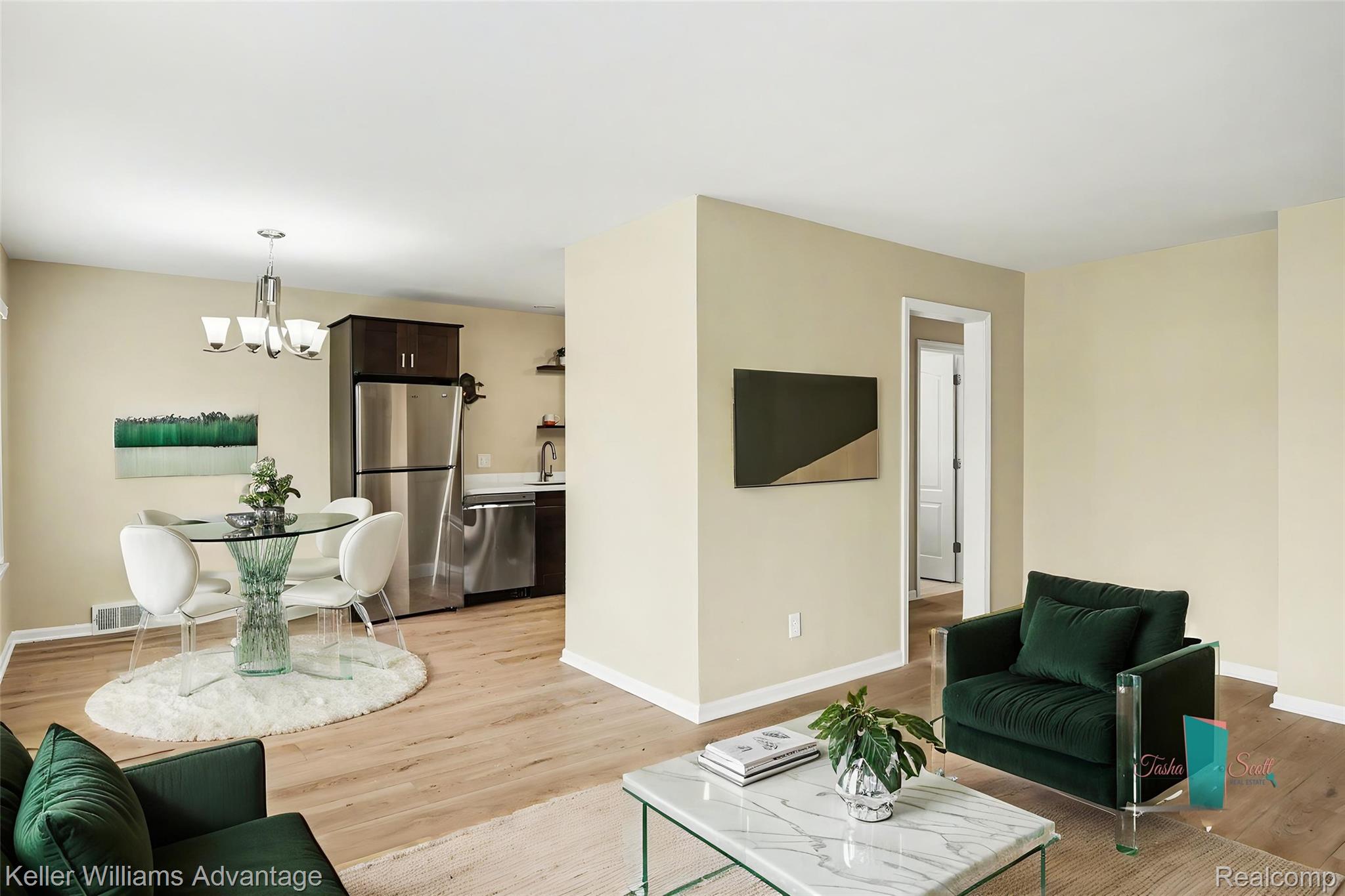 32718 Grand River Avenue C10