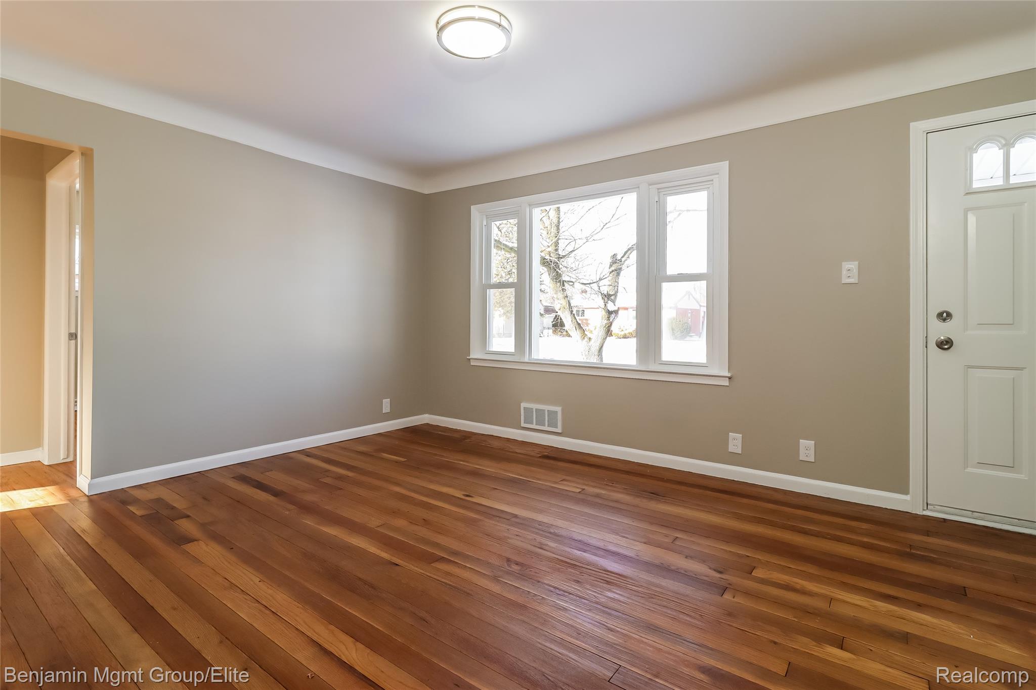 28461 Marquette Street