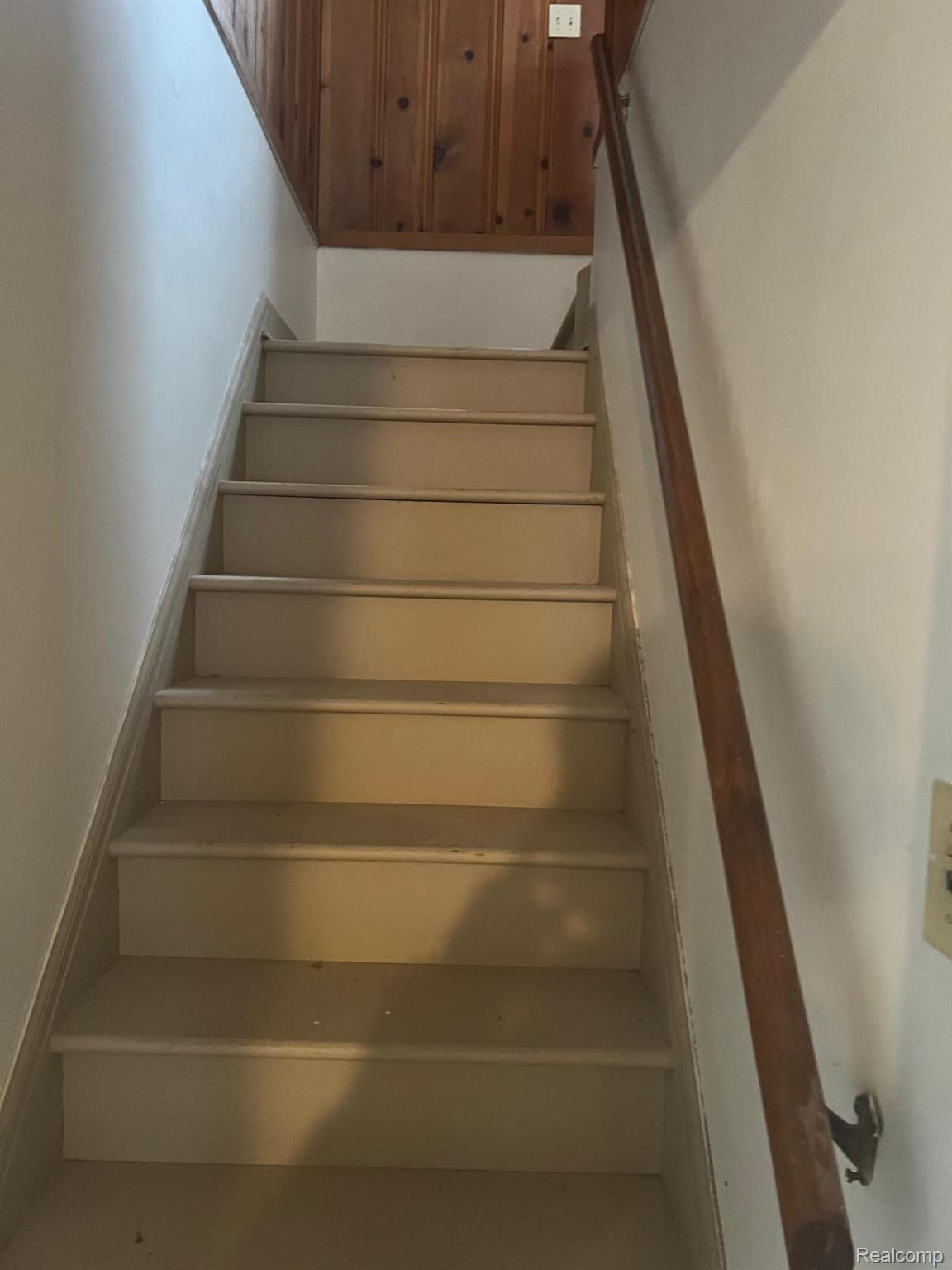 23812 Buckingham Street