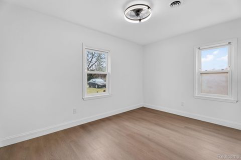 Tiny photo for 428 Girard Avenue, Royal Oak City, MI 48073 (MLS # 20261014594)